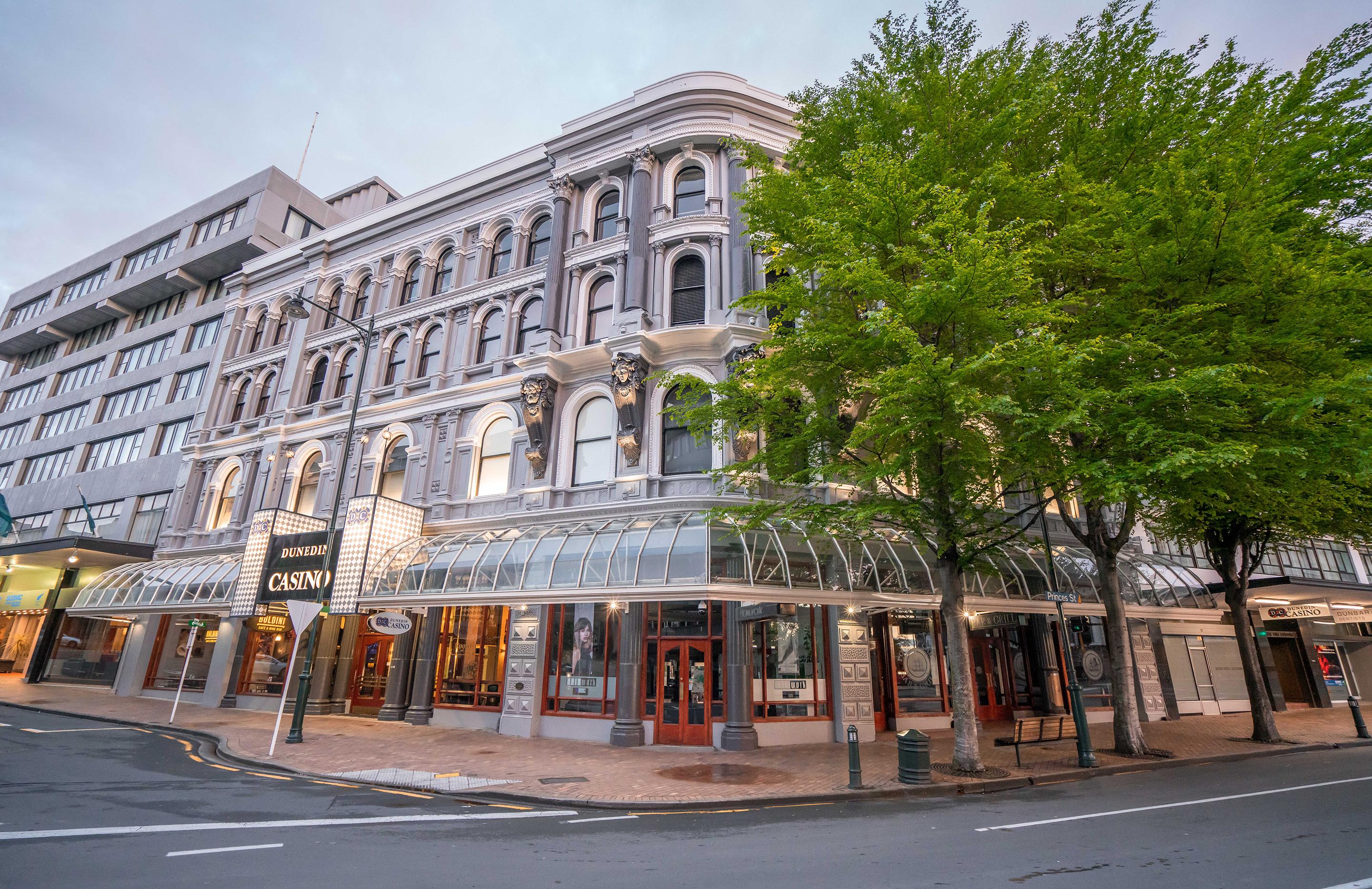 Scenic Hotel Southern Cross Dunedin Exterior photo